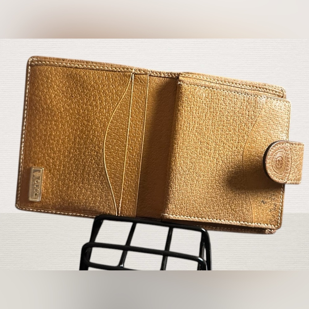 Gucci | Bi Fold Snap Closure W/ Kisslock Coin Poc… - image 7